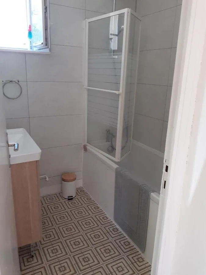 Holiday home Maison Bretonne Au Centre De La Baie De St-Brieuc Yffiniac